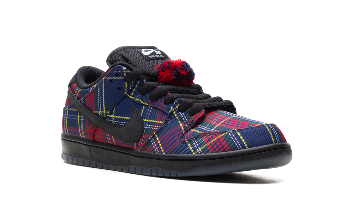 SB Dunk Low 7FS