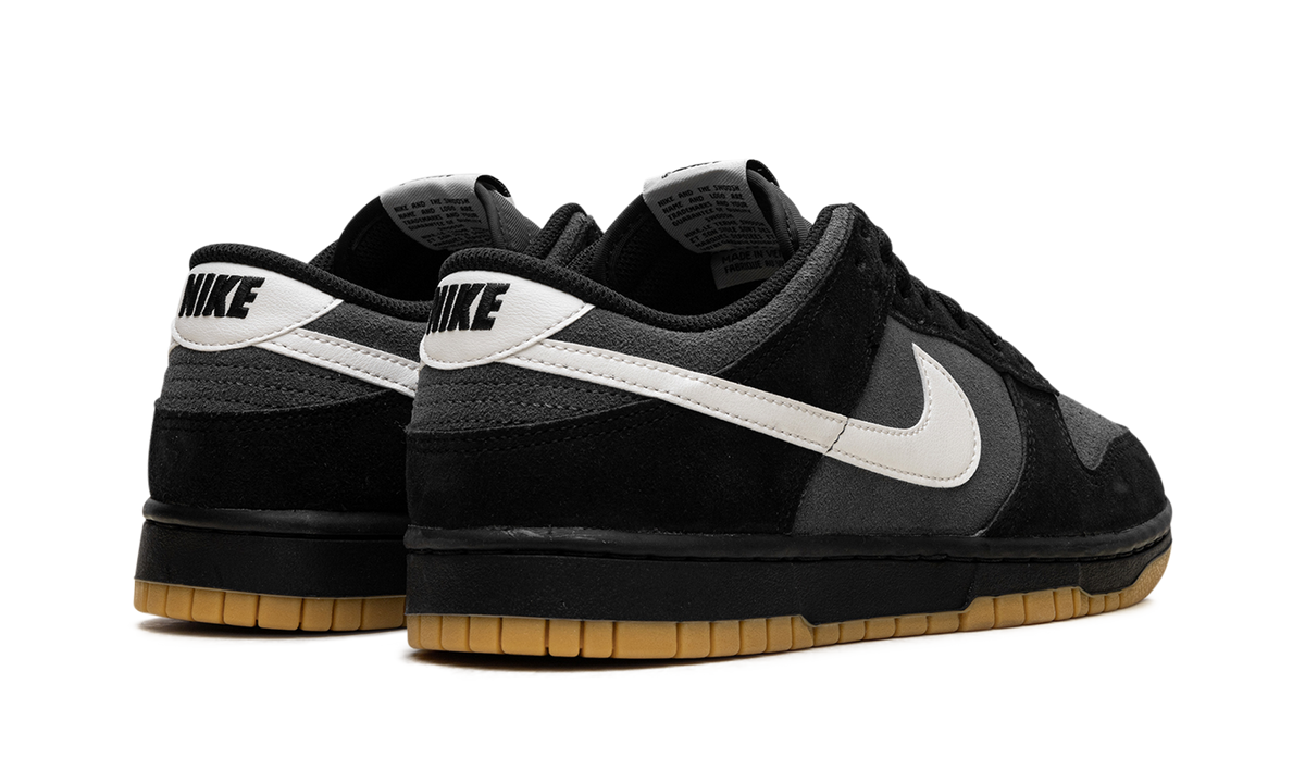 Dunk Low SE 3