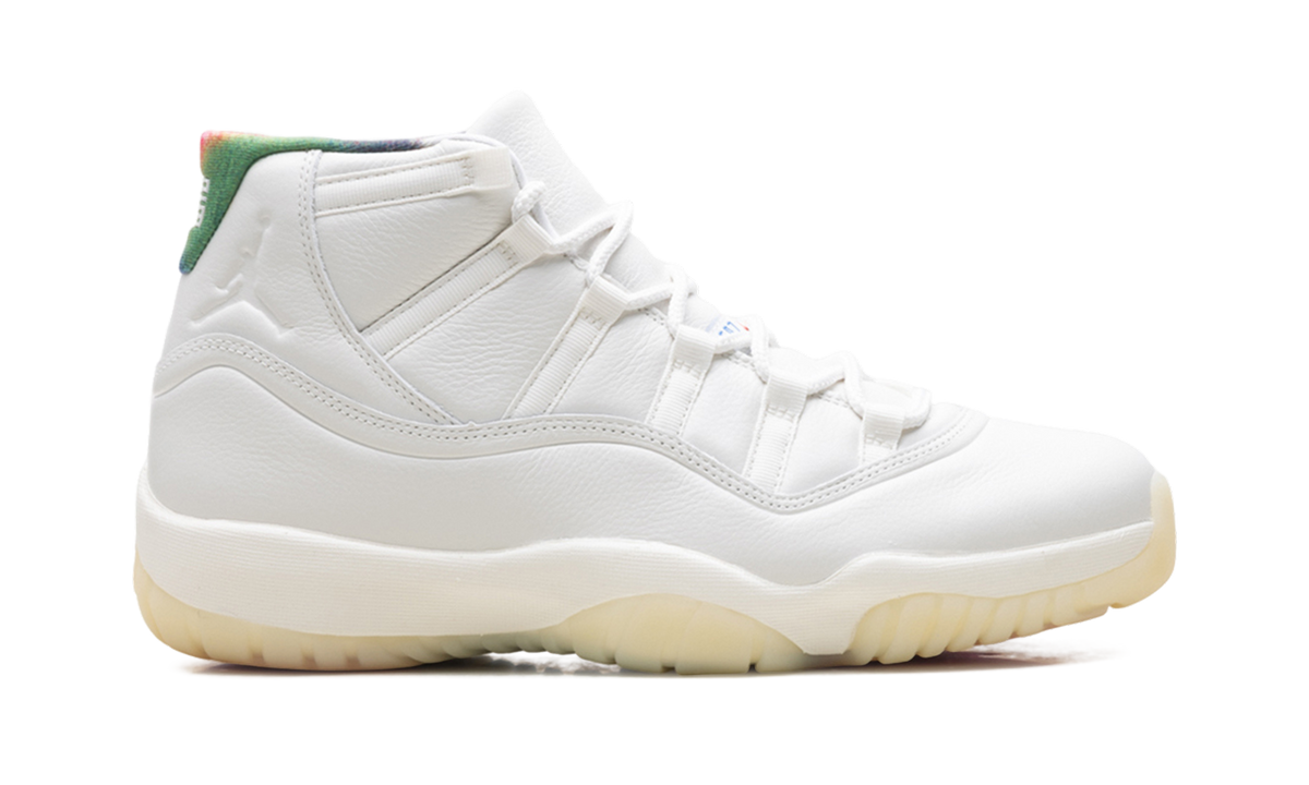 Air Jordan 11 6F